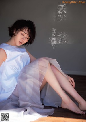 Manami Higa 比嘉愛未, Shukan Bunshun 2021.04.01 (週刊文春 2021年4月1日号)